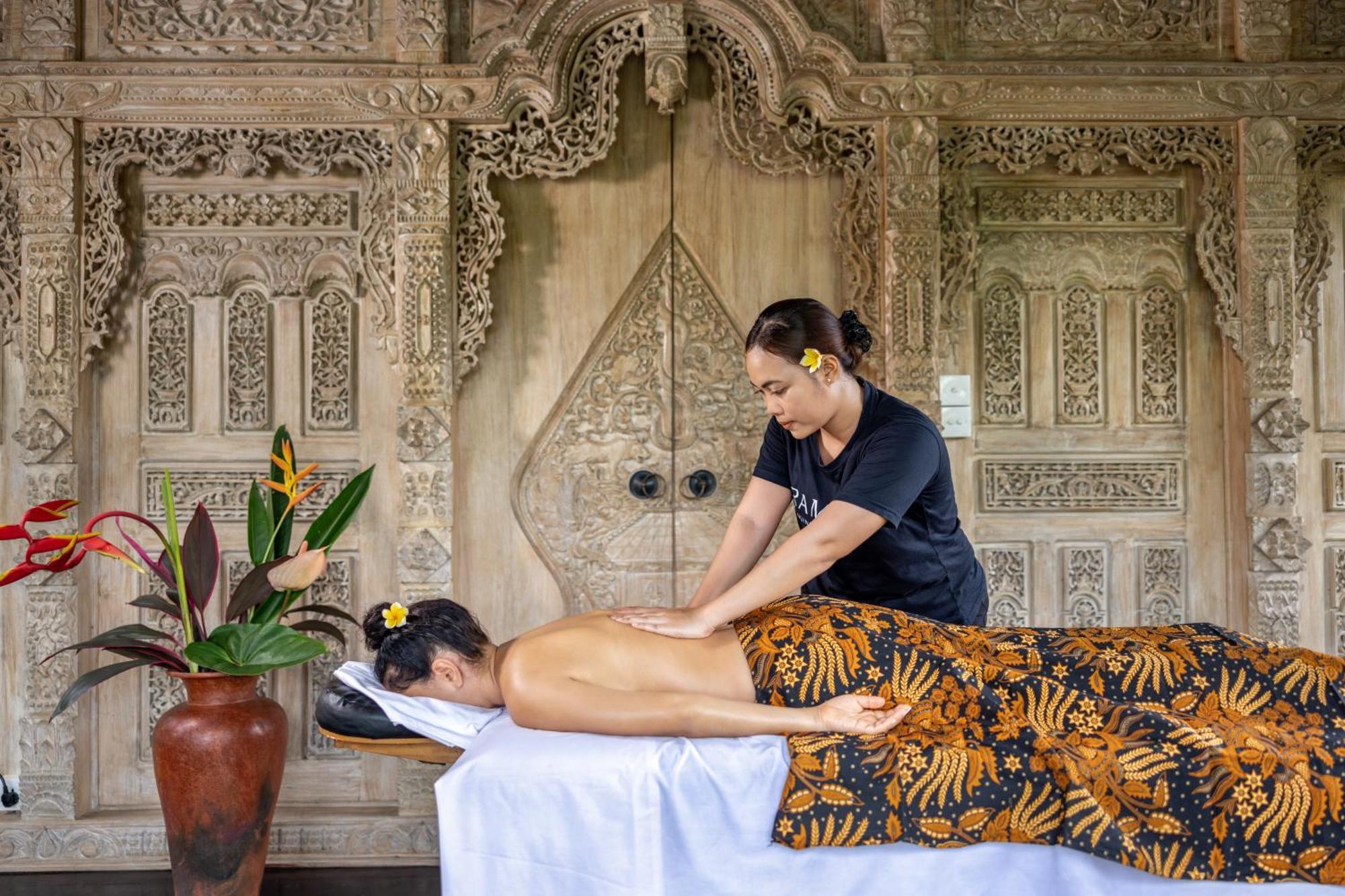 Wooden Ganeca Villas By Pramana Villas Ubud Esterno foto